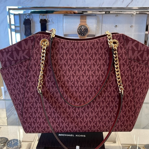 MICHAEL KORS 
Jet Set Travel Large Signature Chain Shoulder Tote Bag
Oxblood
NWT - Picture 6 of 16